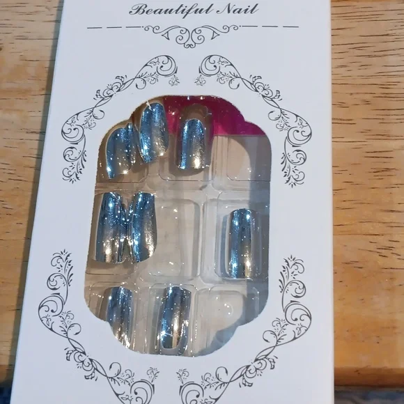 Assorted False Nails Set Of 8 - Picture 8 of 8